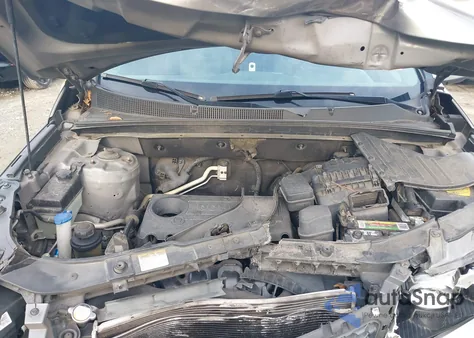 2011 Kia Sorento Base из США, поврежденный, VIN 5XYKT3A13BG107095